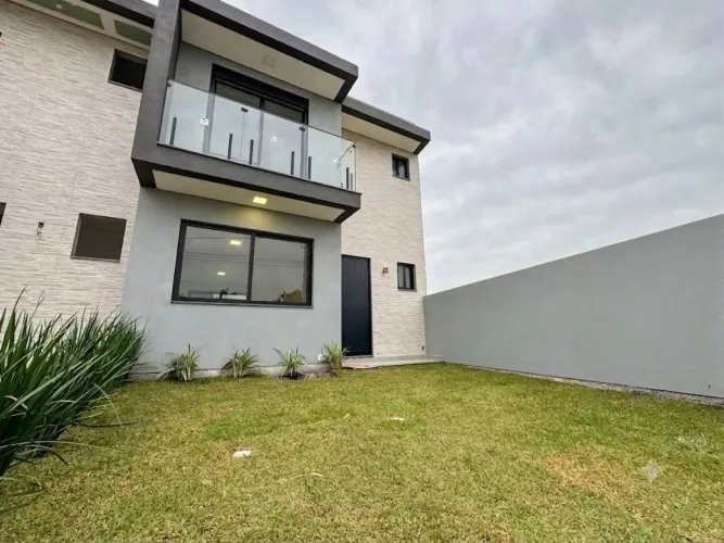Casa à venda em Garopaba-SC, bairro Campo Duna: 02 quartos, 02 suítes, 80m². Agende sua vi