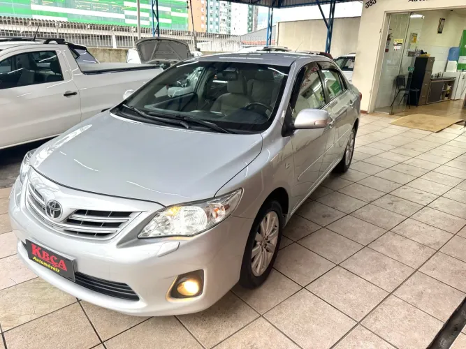 Toyota Corolla Altis 2.0 Flex 16V Aut. 2014