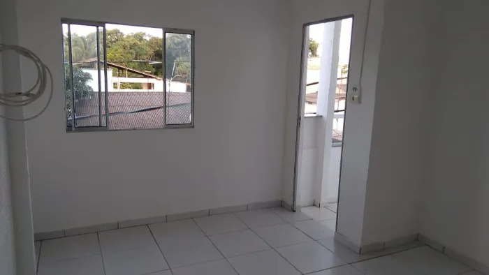 Barcelona kitnet 950 reais