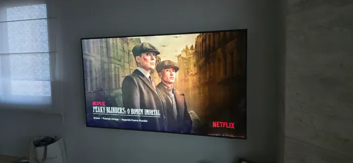 Samsung QLED 65" Q70C 120Hz (2023) - Leia a Descrição