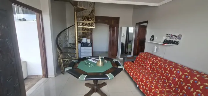 CASA PARA LOCAÇÃO - 05 QTOS - 5.500