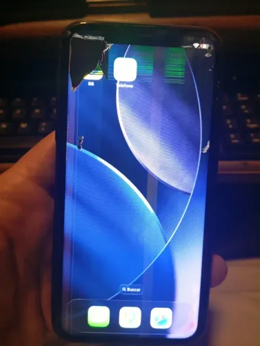 iPhone 11 128gb danificado