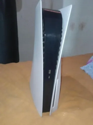 PlayStation 5 com leitor de disco