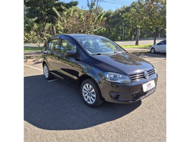 Volkswagen Fox 1.0 MI Total Flex 8V 5P 2011