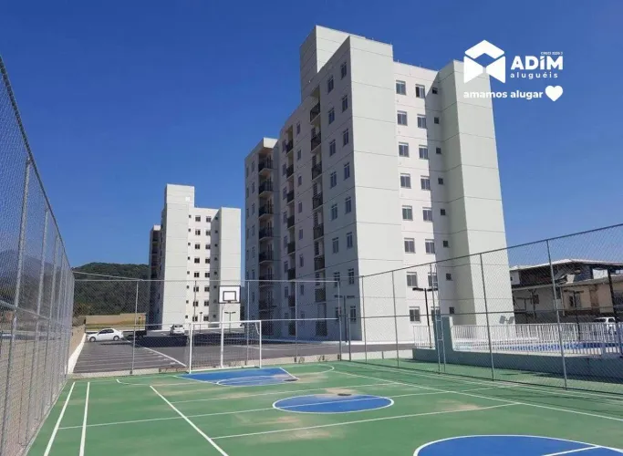 Aluguel anual: Apartamento semi mobiliado de 1 quarto com garagem em Camboriú - SC