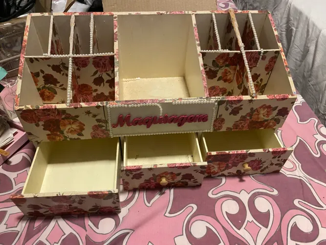 Organizador de maquiagem 