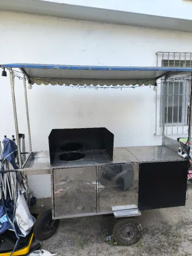 Carrinho para espetinho salgados ou pastel