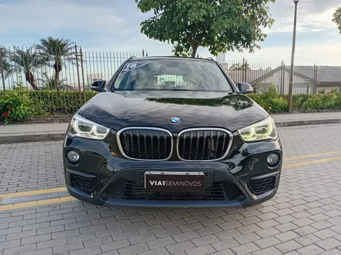 BMW X1 Sdrive 20I X-line 2.0 TB Active Flex 2018