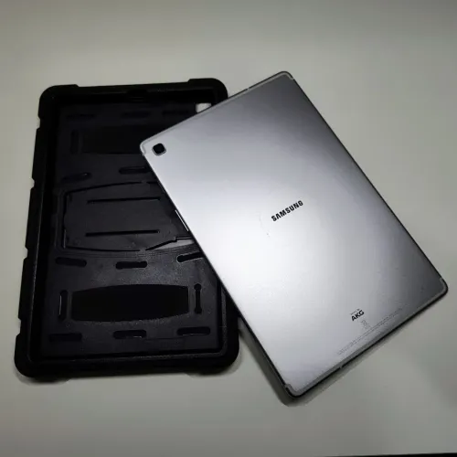 Samsung Galaxy Tab S5e 4/64Gb - 10.5", QHD, 1440p c/ Capa Reforçada
