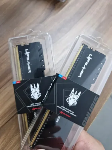 memoria ram ddr4 8gb 2x8GB