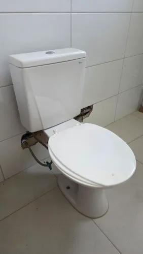 Vaso sanitario com caixa acoplada