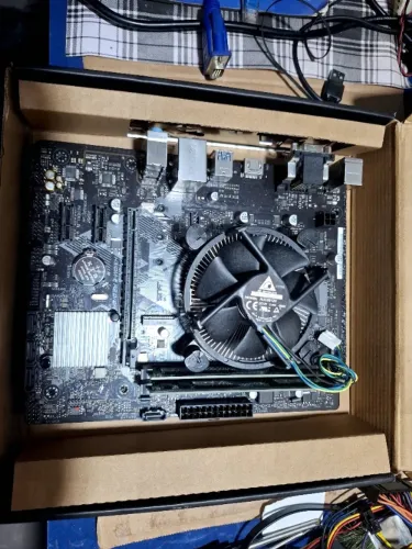 Kit Asus Prime H310M-E R2.0 + Intel Core I5 9400 + 8GB de ram ddr4