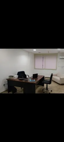 Mesa de escritório em L
