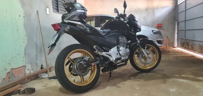 Escapamento esportivo Disarsz para CB300R