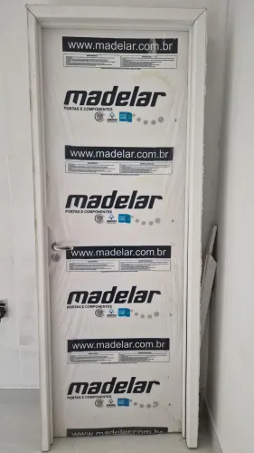 Porta laminada 70 cm 