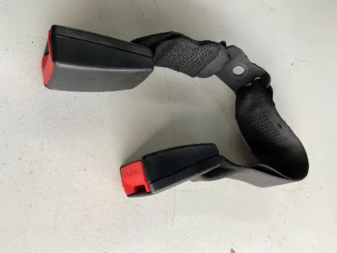 Fecho engate cinto traseiro bmw 120 2008 2009 2010 