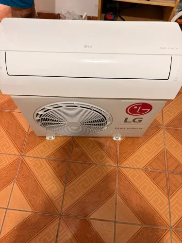 Vendo ar-condicionado LG dual inverter 9.000 só frio