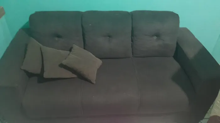 Sofá + 3 almofadas