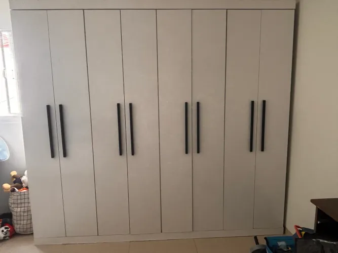 Guarda roupa casal branco