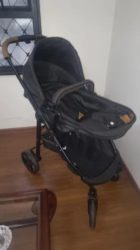 Carrinho + bebê conforto Galzerano