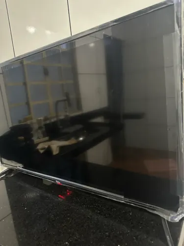 Tv smartv 43 no plástico zerada leia bem