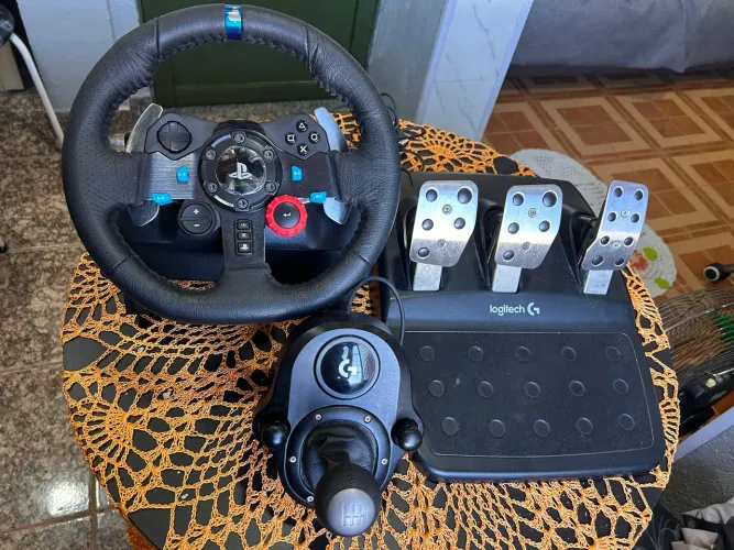 Volante G29 + Pedais + Câmbio Logitech