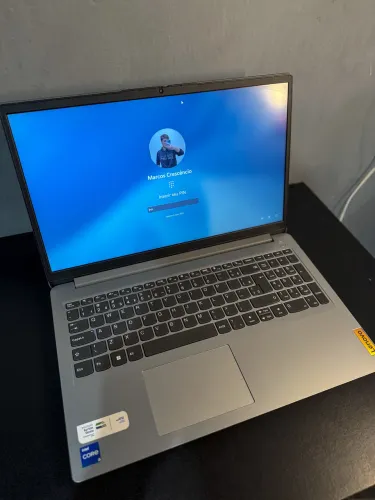 Vende-se notebook