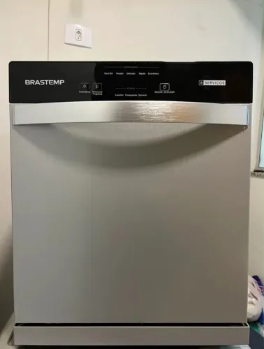 Lava-louças Brastemp 8 serviços - Semi nova, pouco uso