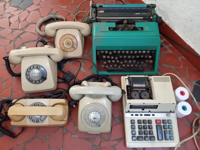 Máquina escrever telefones calculadora Lote