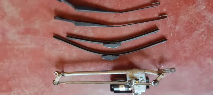 Motor do limpador dianteiro + hastes + palhetas Fiat Palio 