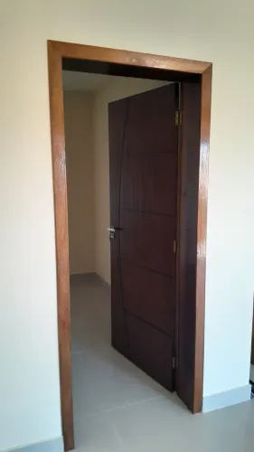Olá me chamo Lucimaro sou pintor de parede lisa trabalho com amor e carinho preço justo.