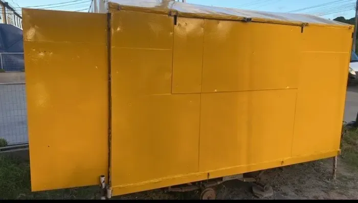 Vendo Trailer com 4 metros