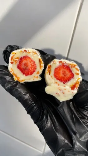 Morango cravejado