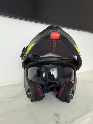 Capacete robocop