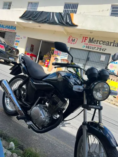 Vende-se 9.000