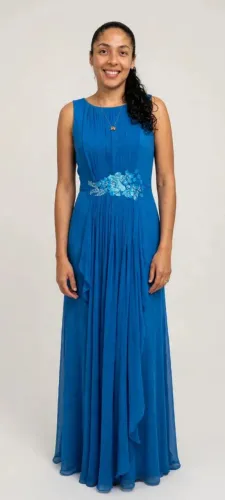 Vestido longo azul Royal com bordado floral