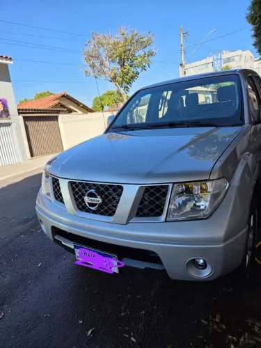 Nissan Frontier XE CD 4X4 2.5 TB Diesel 2013