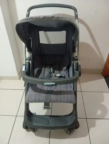 CARRINHO DE BEBÊ 