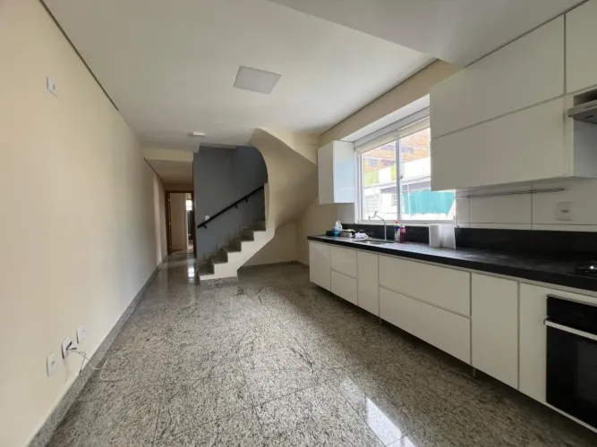 Cobertura com 2 Quartos para alugar 130m² - Cruzeiro (interno)