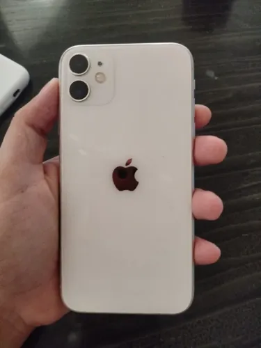 IPHONE 11 USADO BOM ESTADO