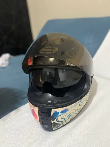 Capacete número 56