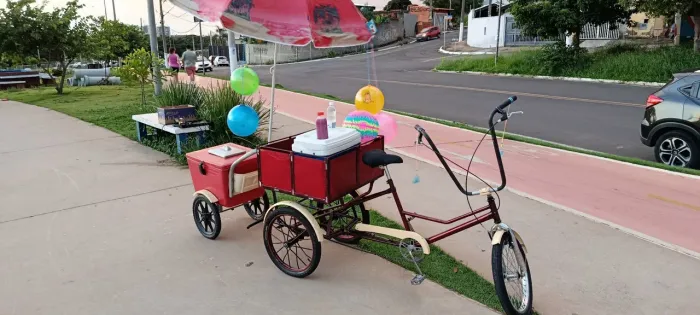 Triciclo+carrinho de picolé 