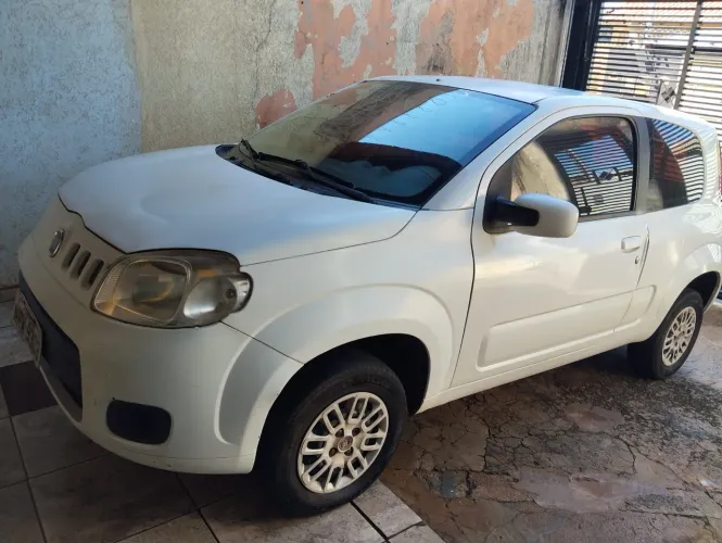 Fiat Uno Vivace/rua 1.0 EVO Fire Flex 8V 5P 2013