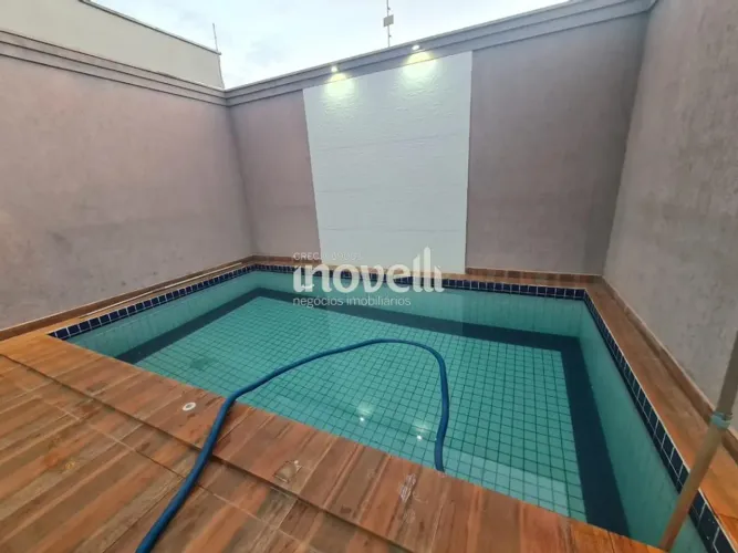 Sobrado à venda em Maringá, Zona 28, com 3 quartos, com 162 m²