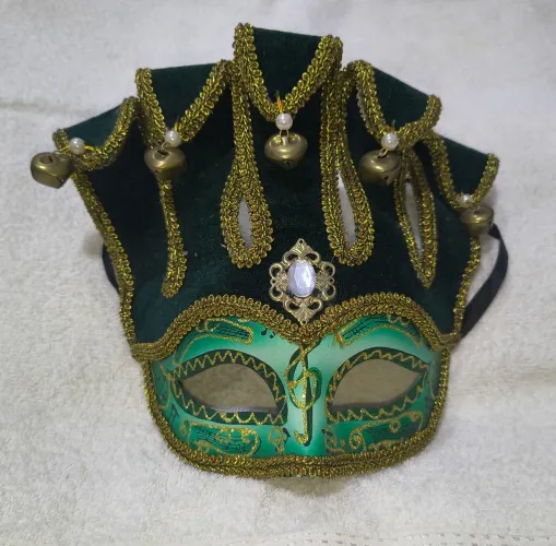 Máscara veneziana luxo