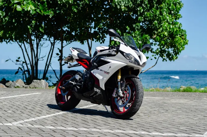 Vendo Triumph Daytona 675R
