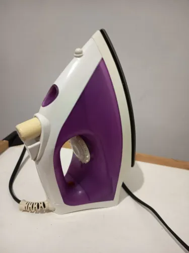 Ferro de Passar Ultra F31 Vapor 110V | 1200W | Funcionando | Pouco Usado