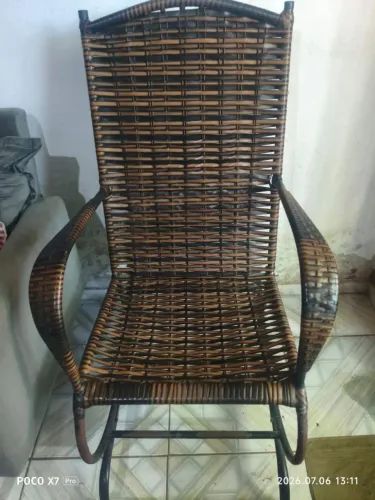 Cadeira de balanço de fibra sintética