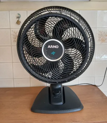 ventilador de mesa Arno Ultra Silence Force