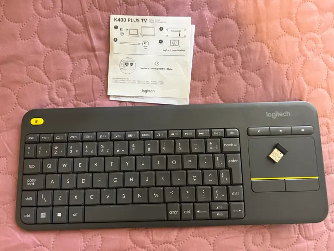 Teclado com Touchpad sem fio Logitech K400 Plus